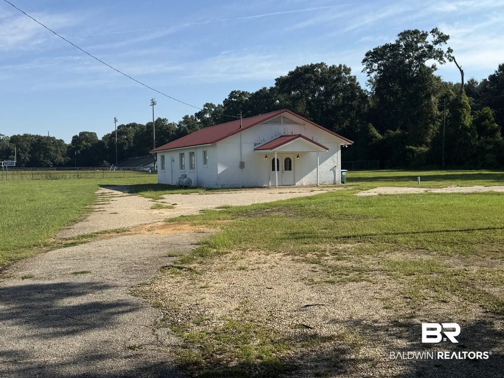 201 Lindberg Avenue, Atmore