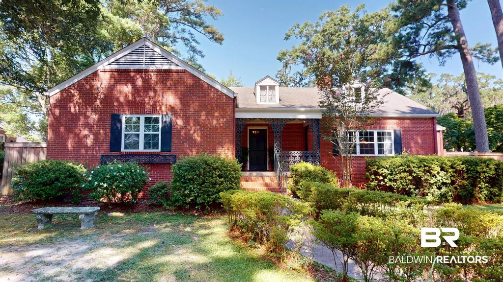 300 Bromley Pl, Mobile
