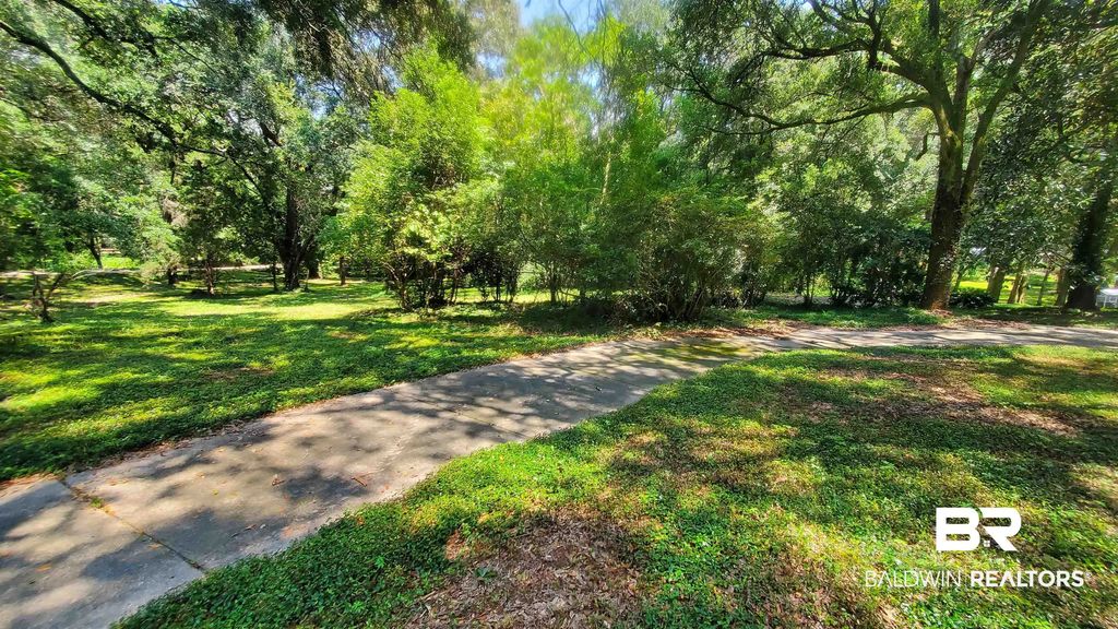 21310 Rolling Oaks Drive, Fairhope