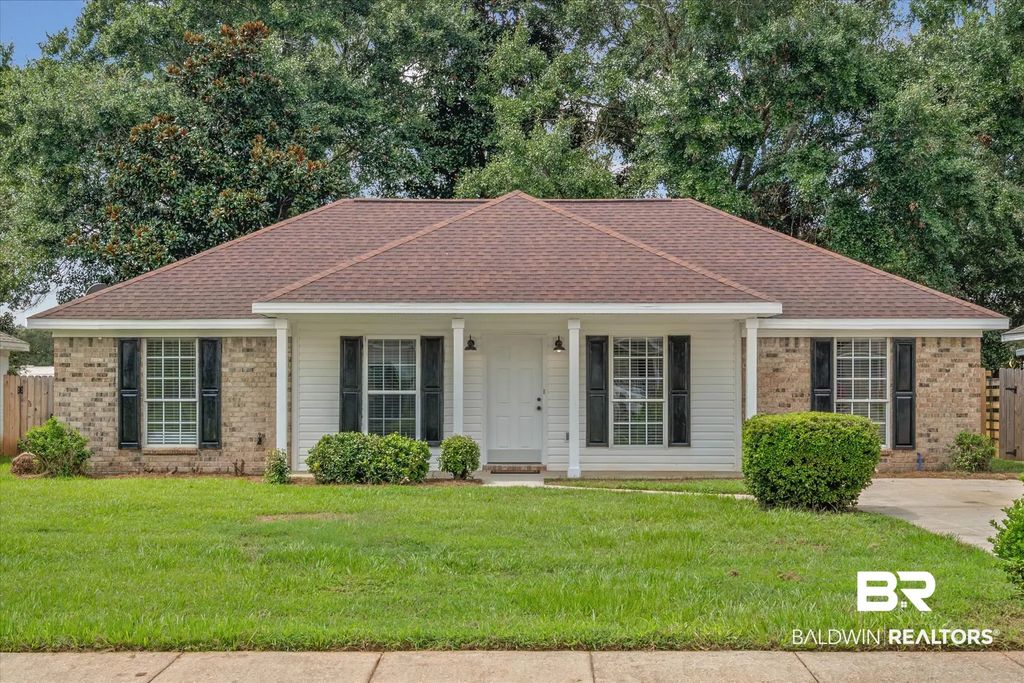 24423 Gemstone Drive, Loxley
