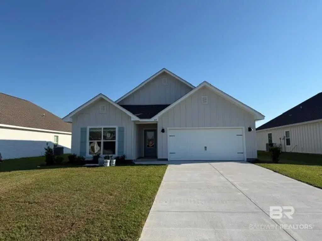 409 Parkerman Avenue, Gulf Shores