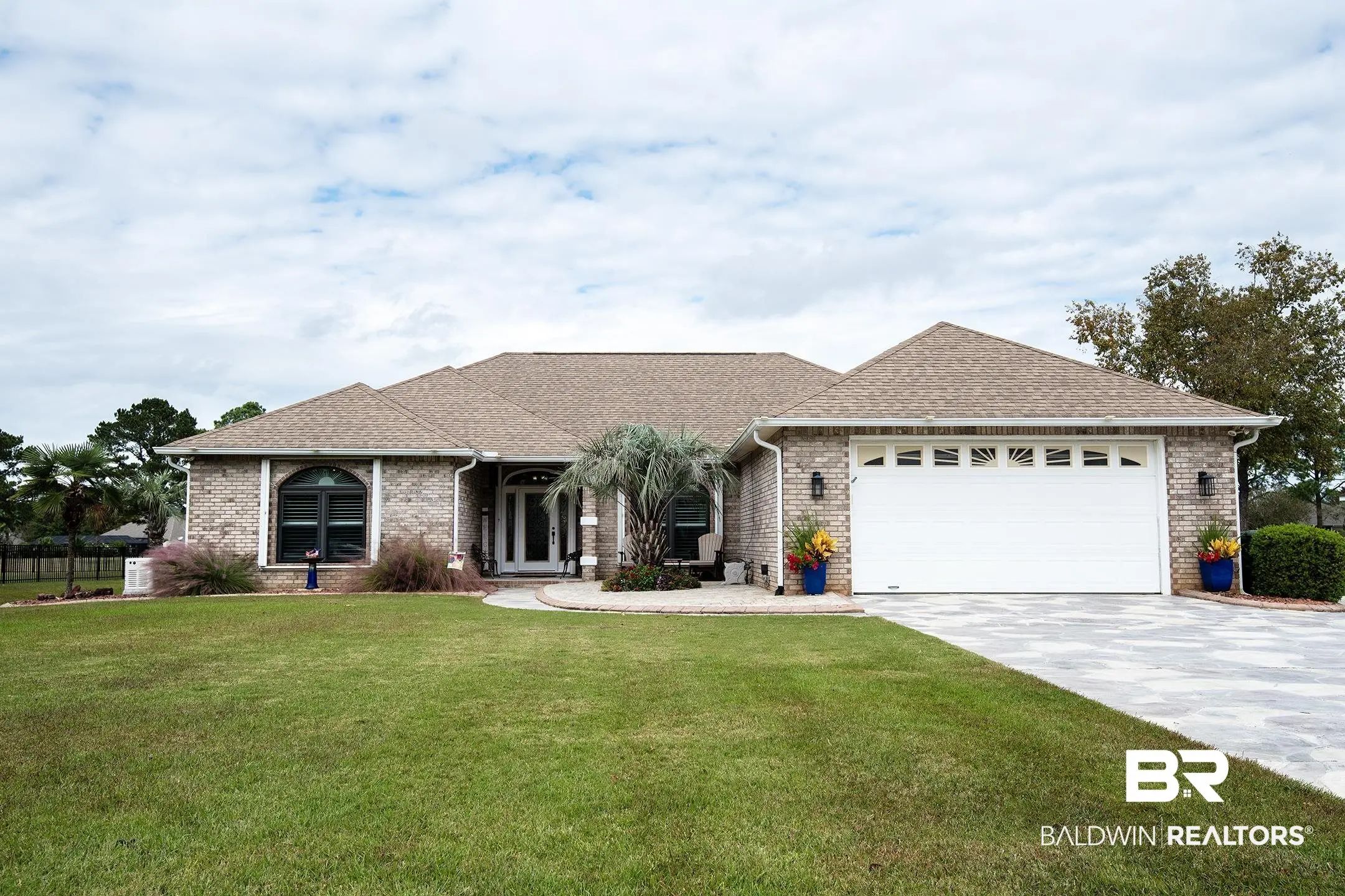 Photo of Listing #388347