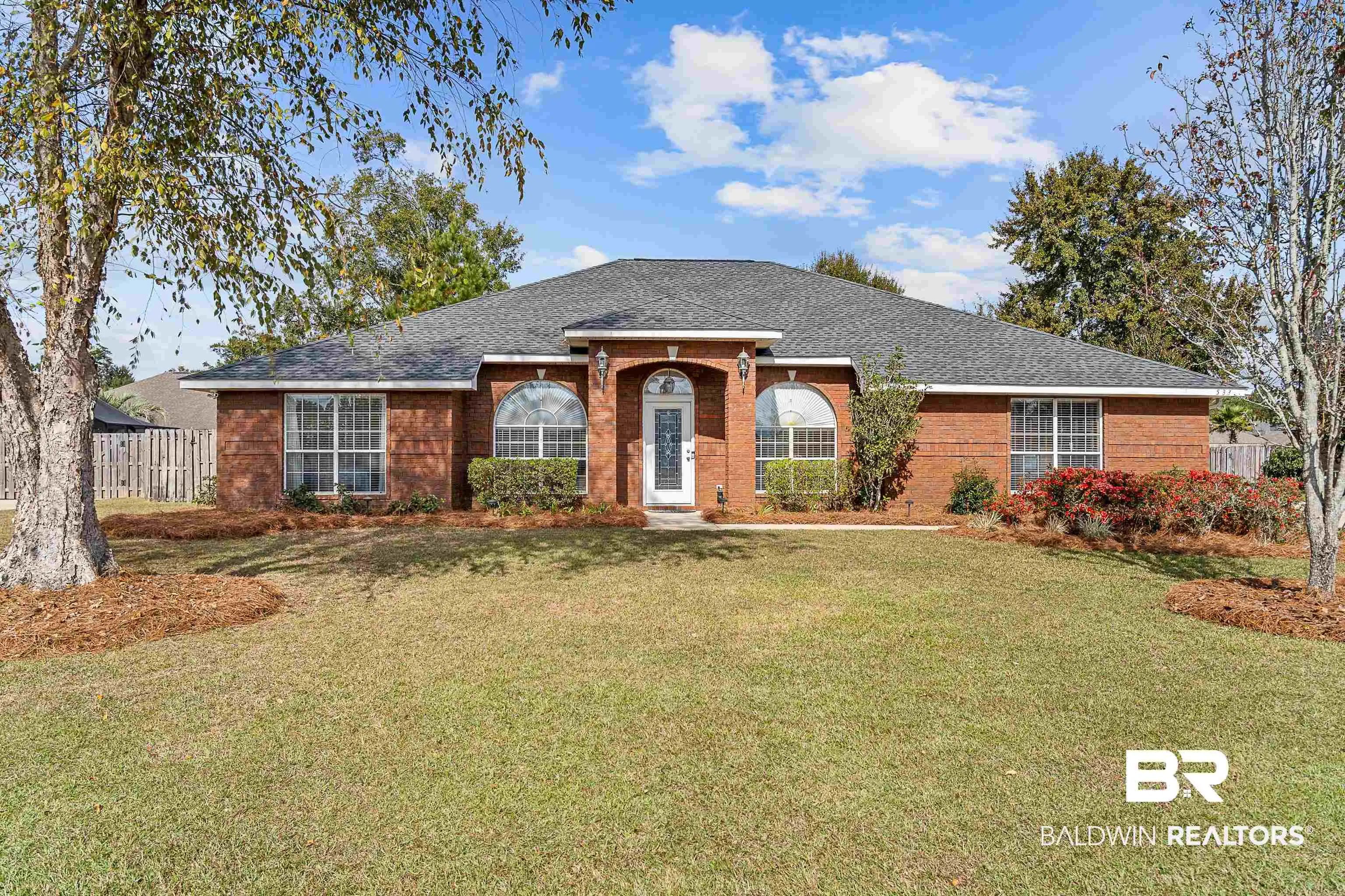 Photo of Listing #388338