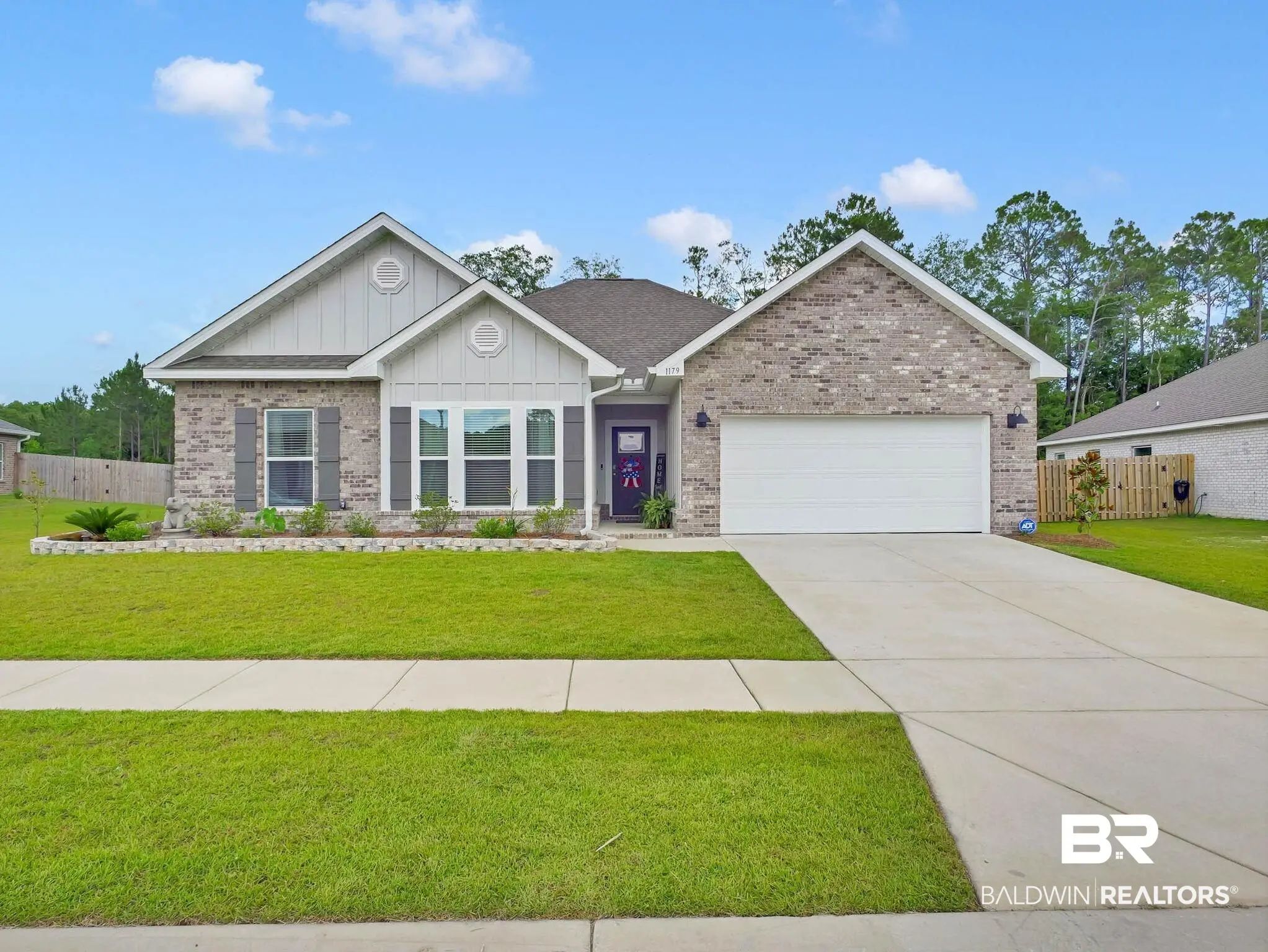 Photo of Listing #392134
