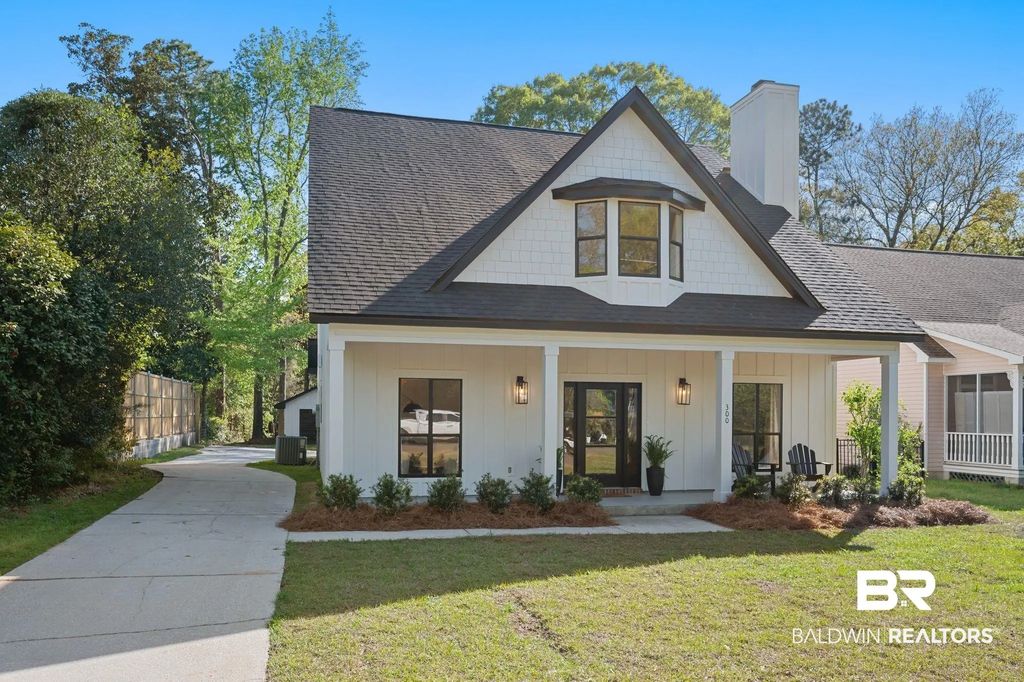 300 Volanta Avenue, Fairhope