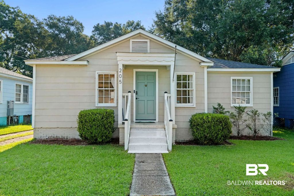 205 Pinehill Drive, Mobile