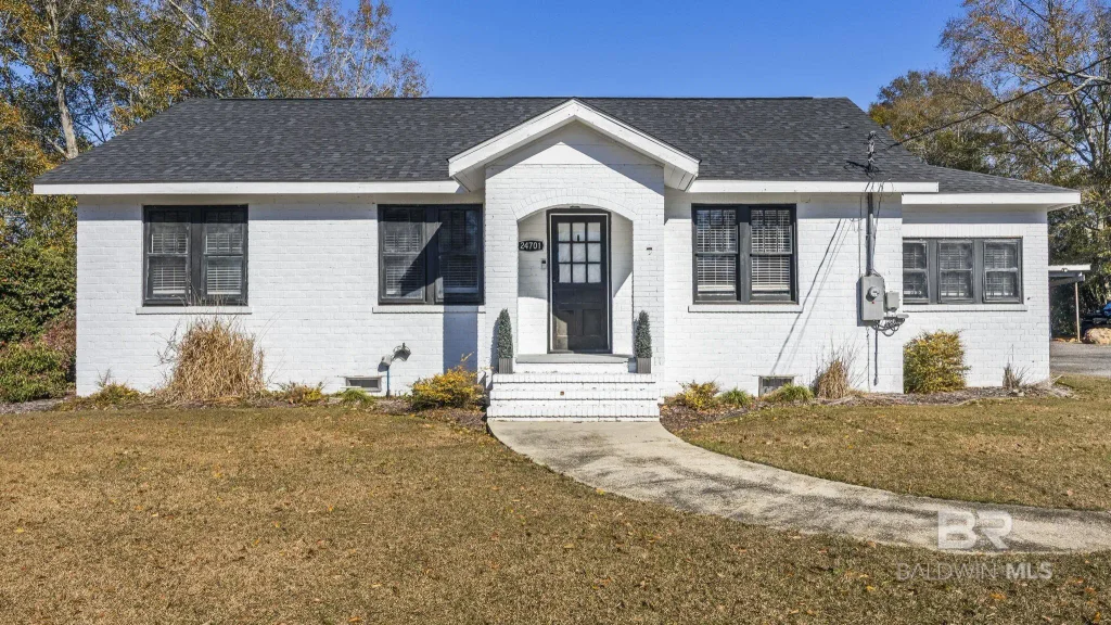 24701 Us Highway 98, Elberta