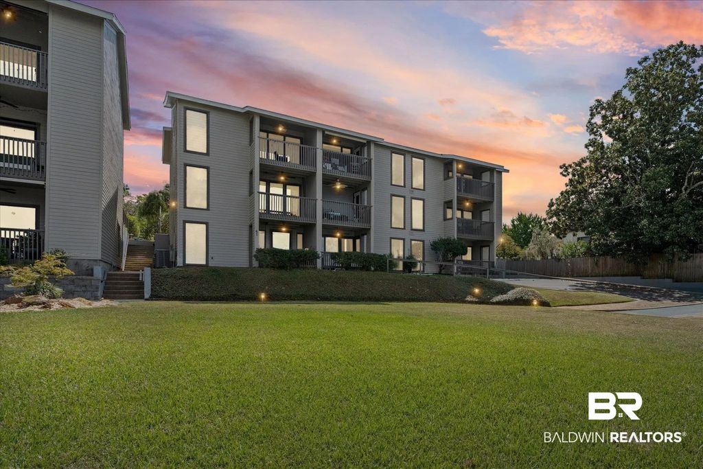 210 S Mobile Street 49, Fairhope