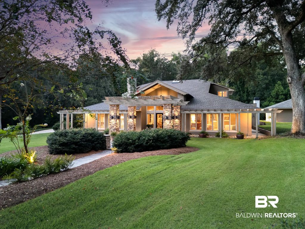 6801 N Winding Brook Drive, Daphne