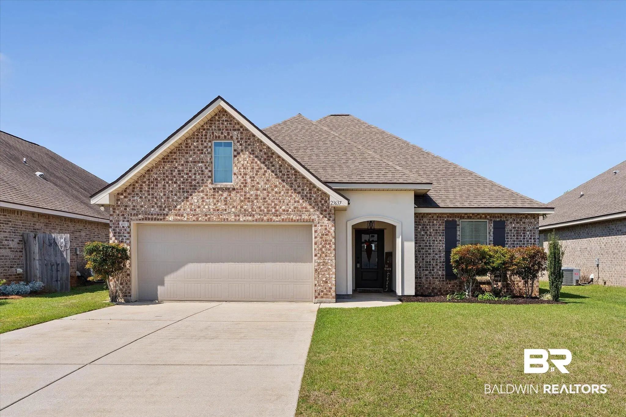 Photo of Listing #394143