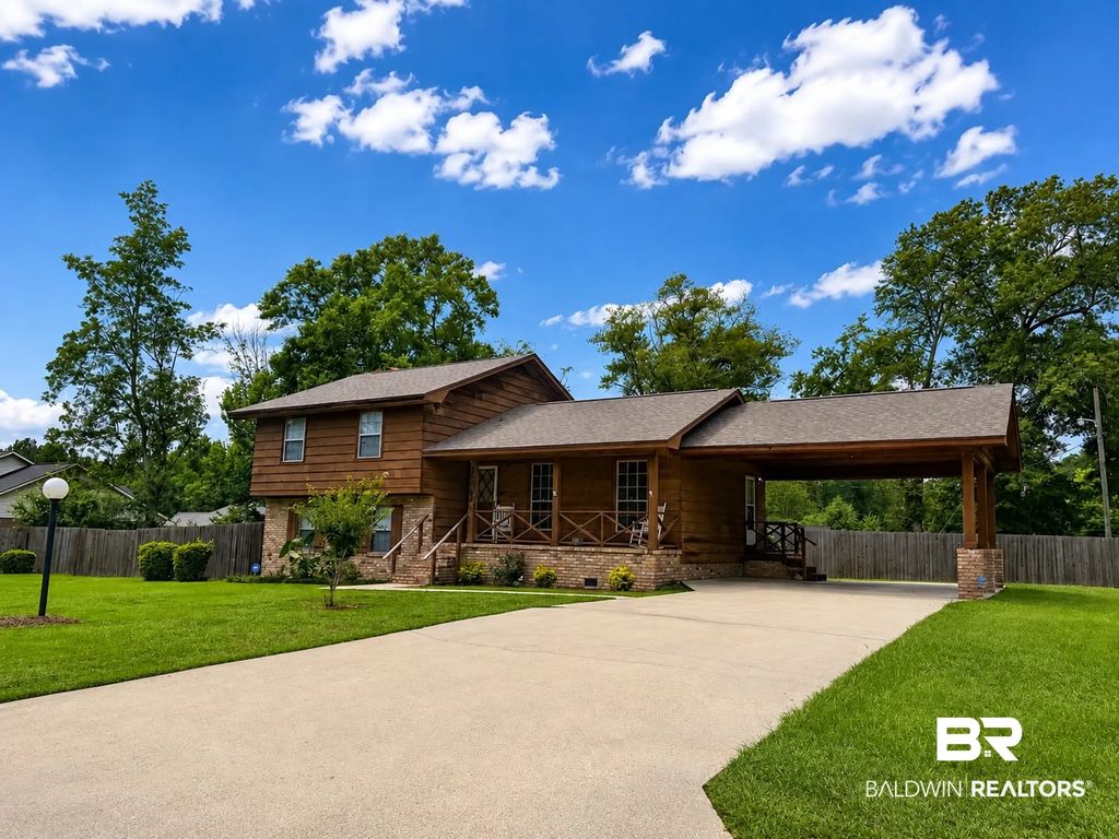 1605 Brookwood Drive, Brewton