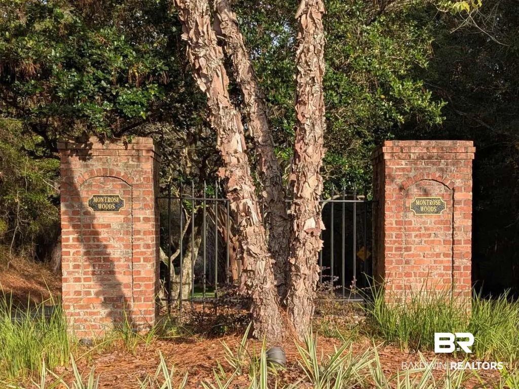 Montrose Woods Drive, Fairhope