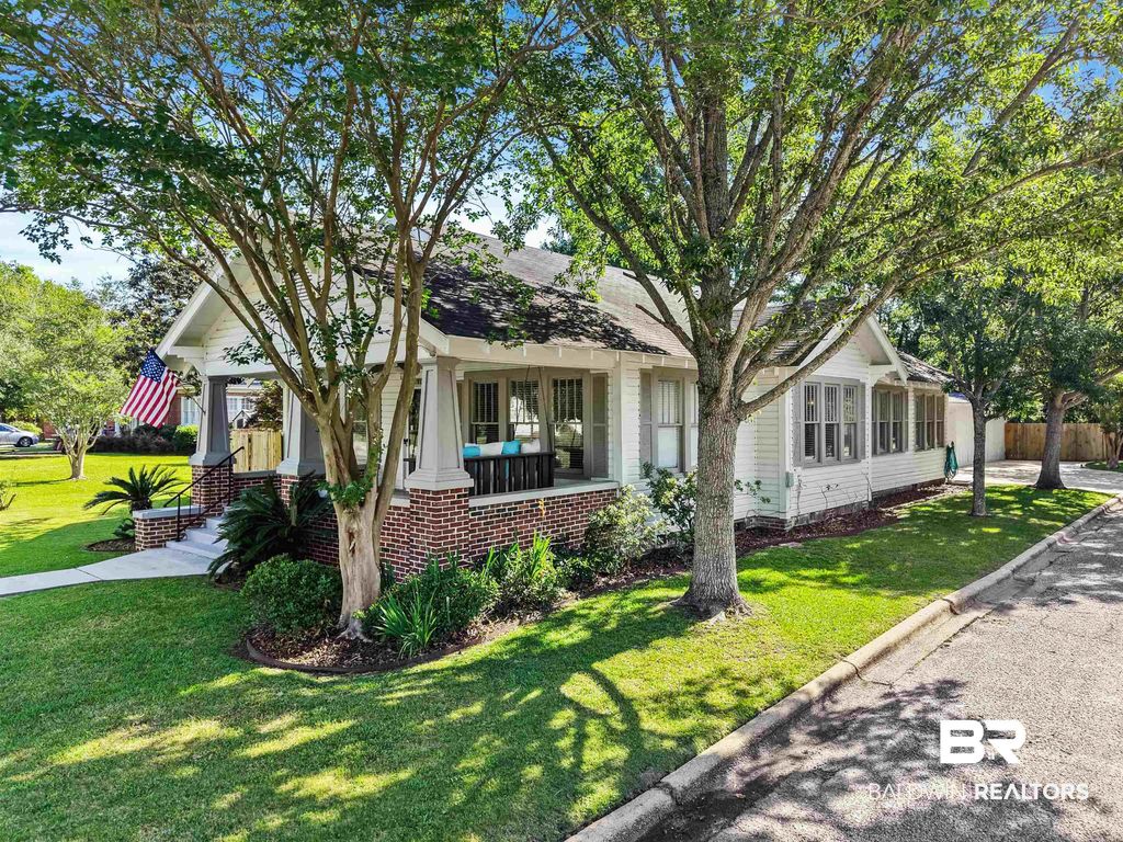 903 S Pensacola Avenue, Atmore