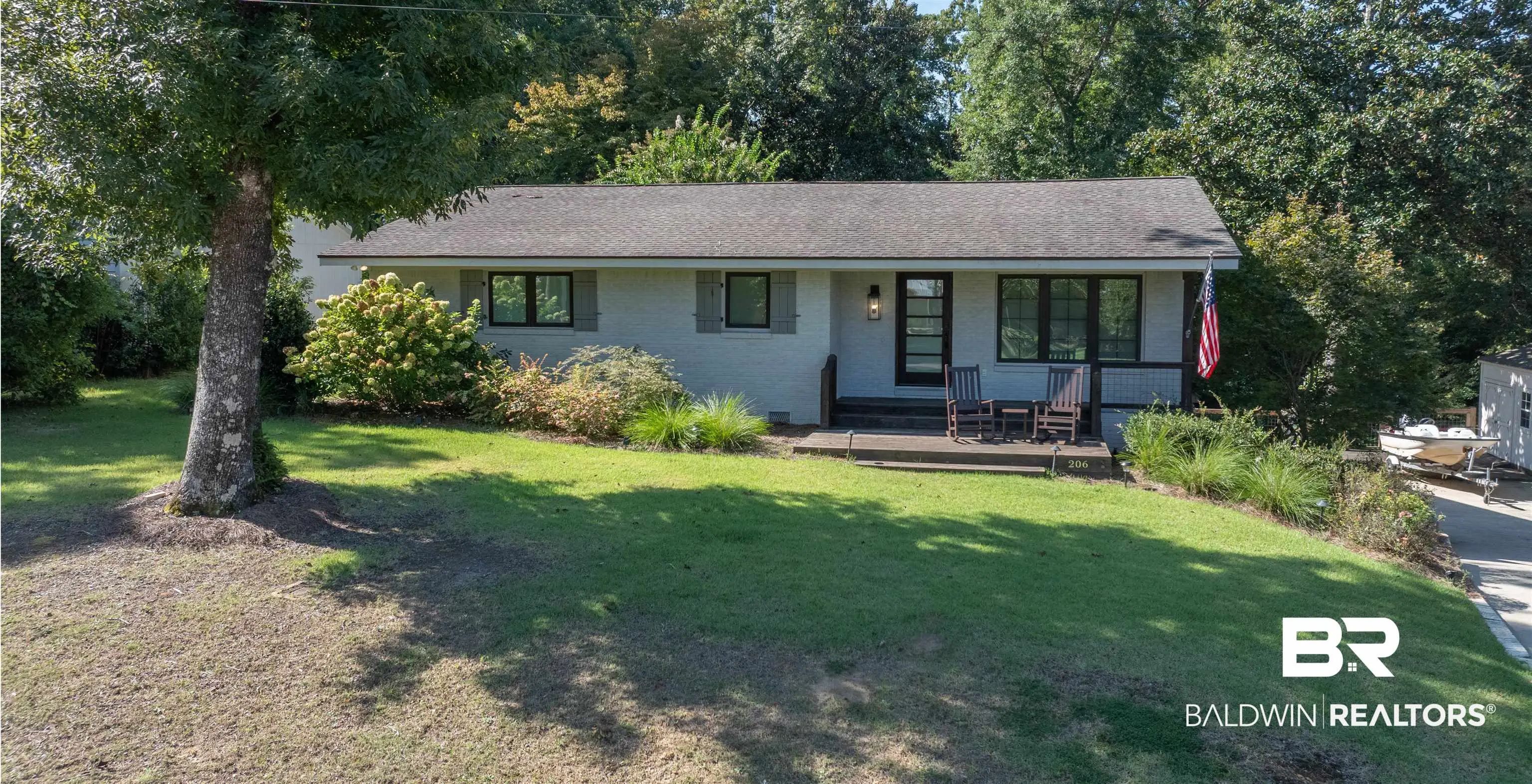 Photo of Listing #408558
