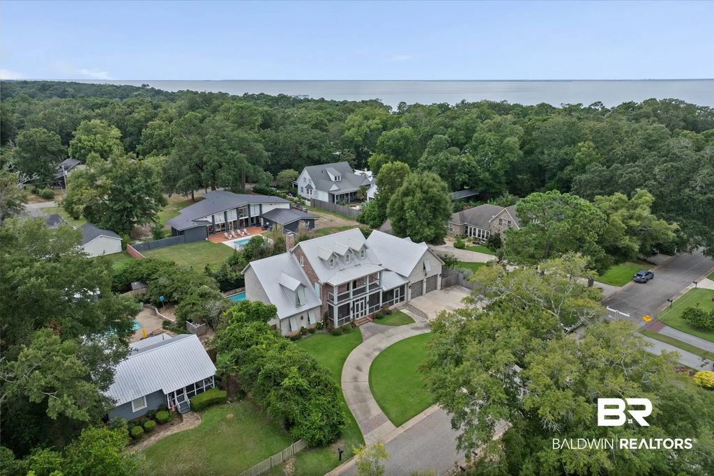 300 Perdido Avenue, Fairhope