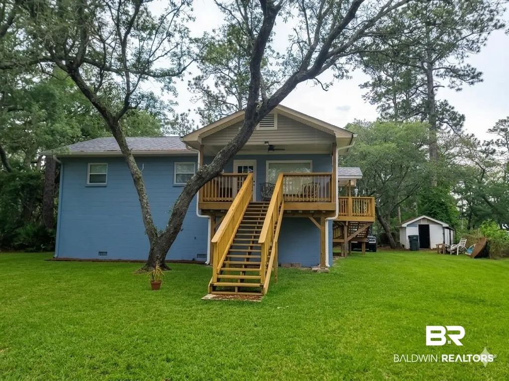 34394 Lost River Road, Seminole