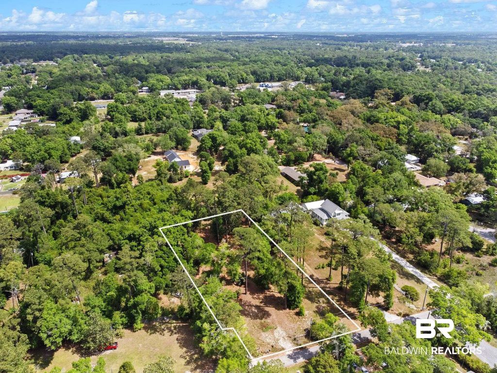 7201 Helton Drive, Foley