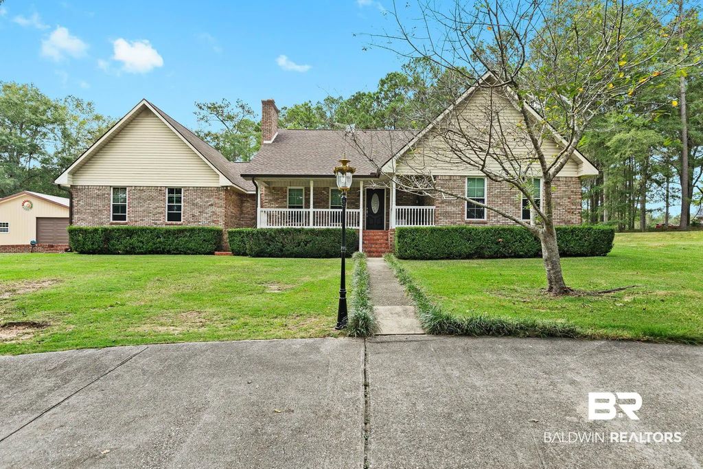 560 Veterans Avenue, Monroeville