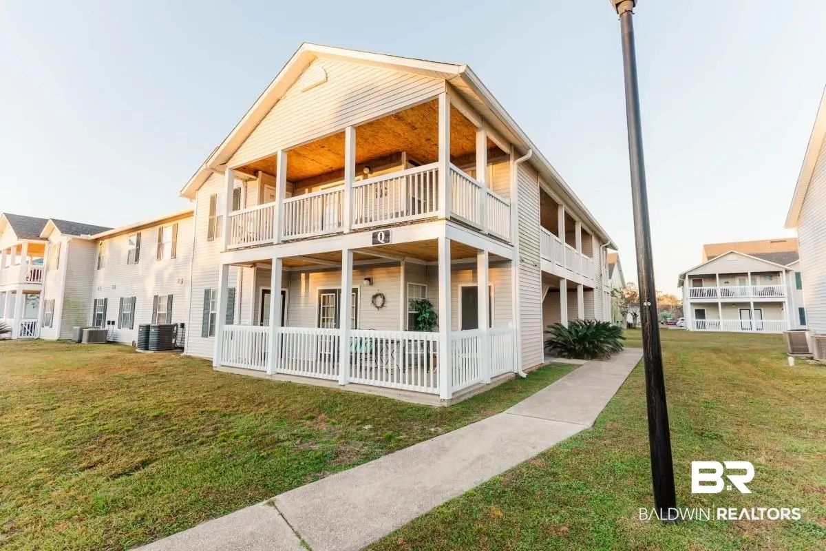 Photo of Listing #396825