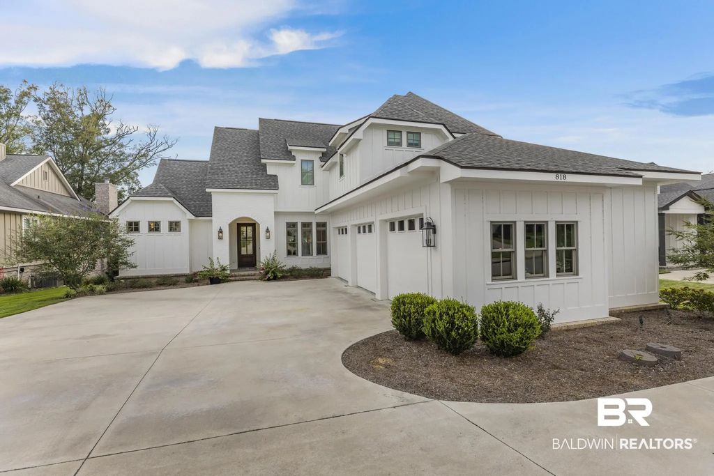 818 Apricot Lane, Fairhope
