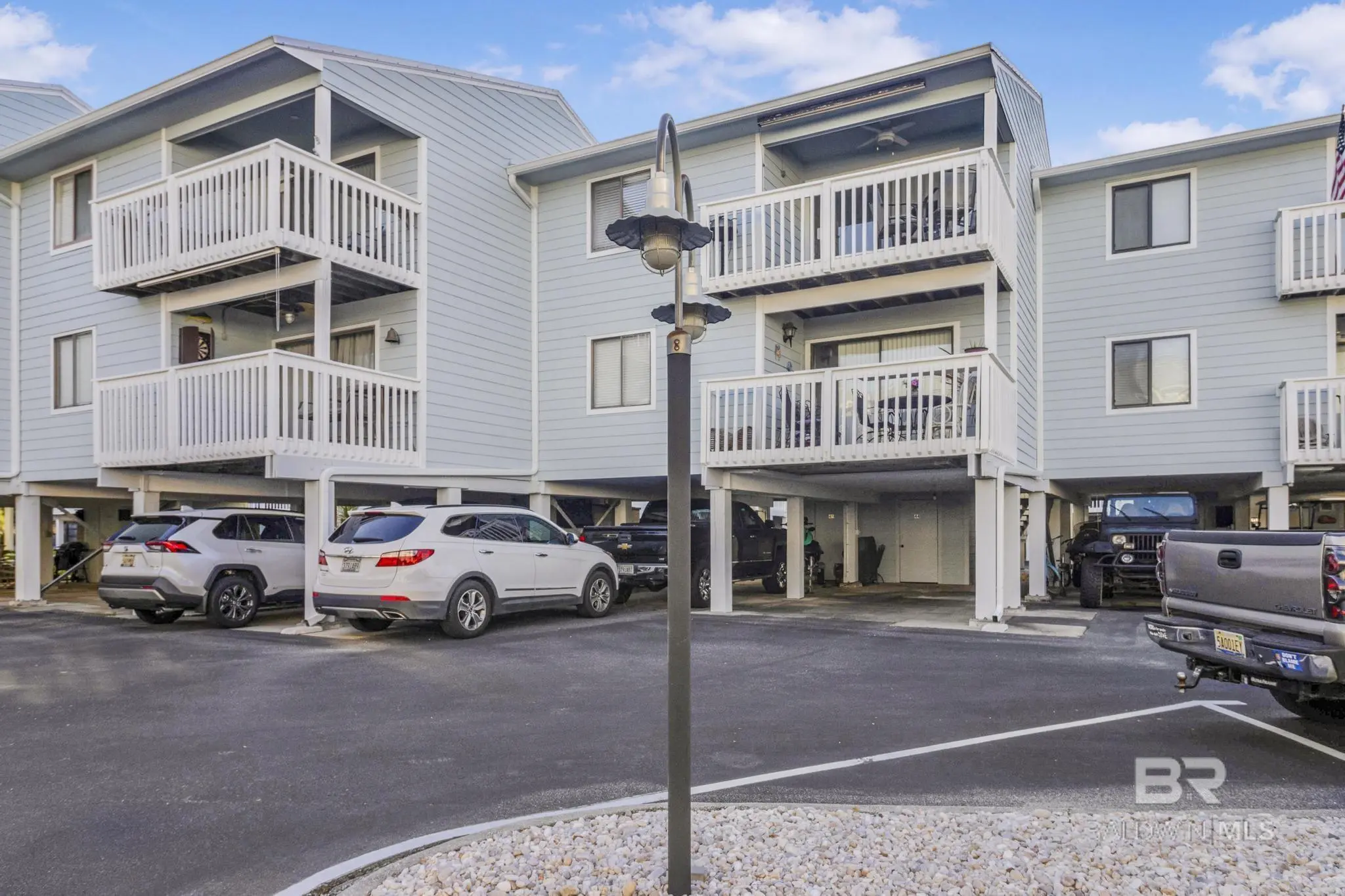 Photo of Listing #368463