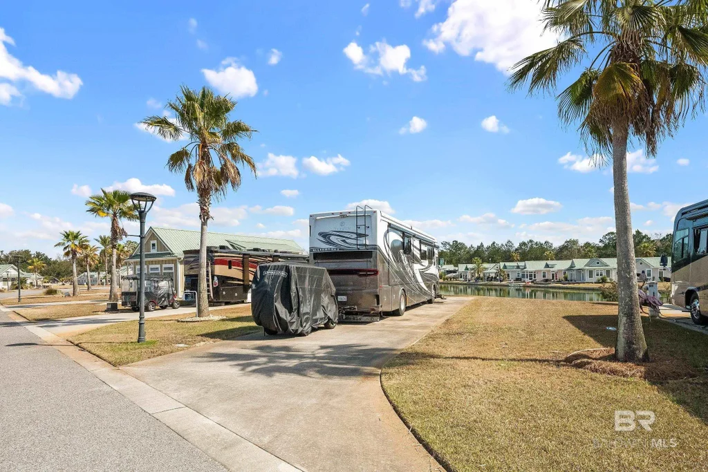 11986 Raptor Court, Elberta