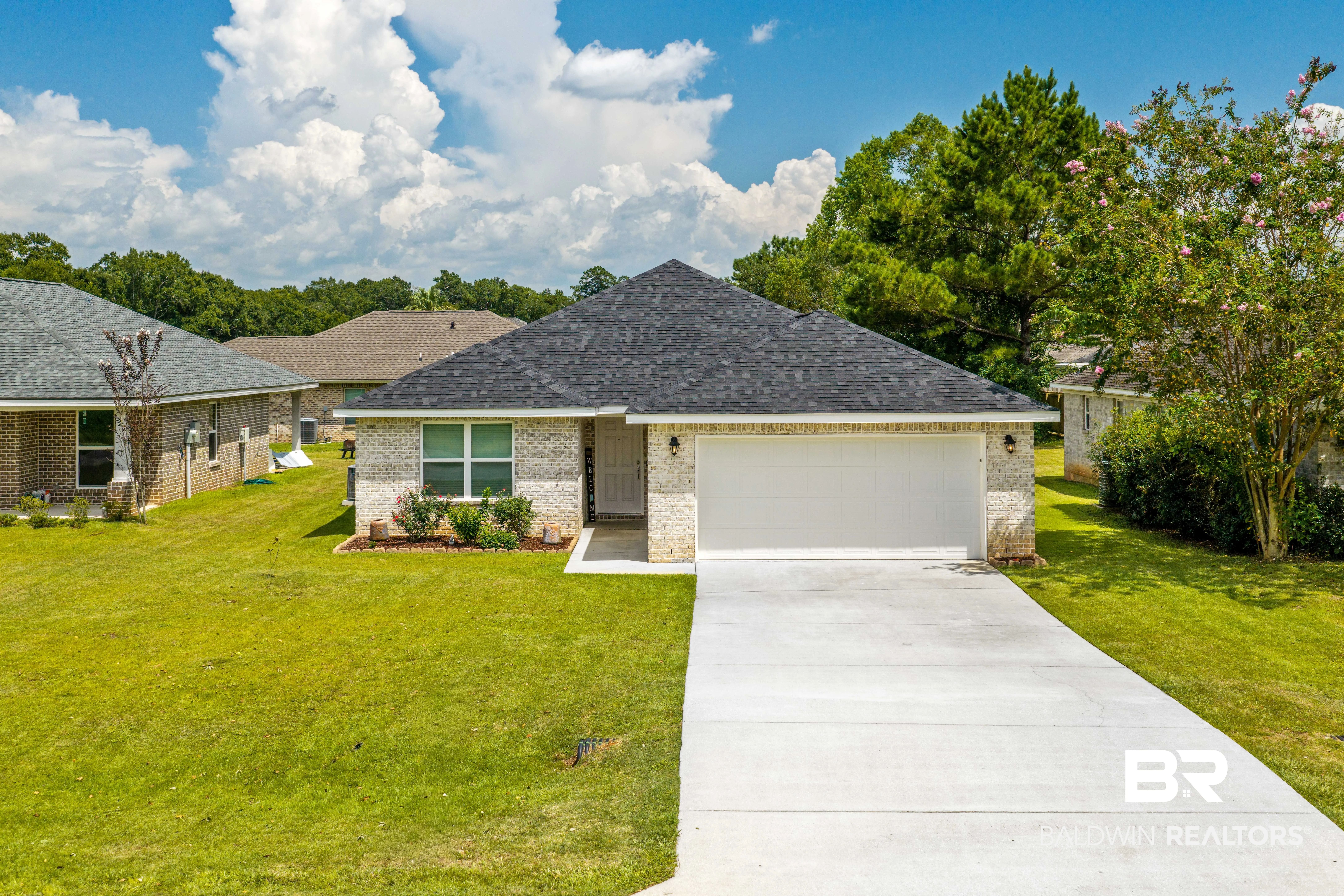Photo of Listing #409126