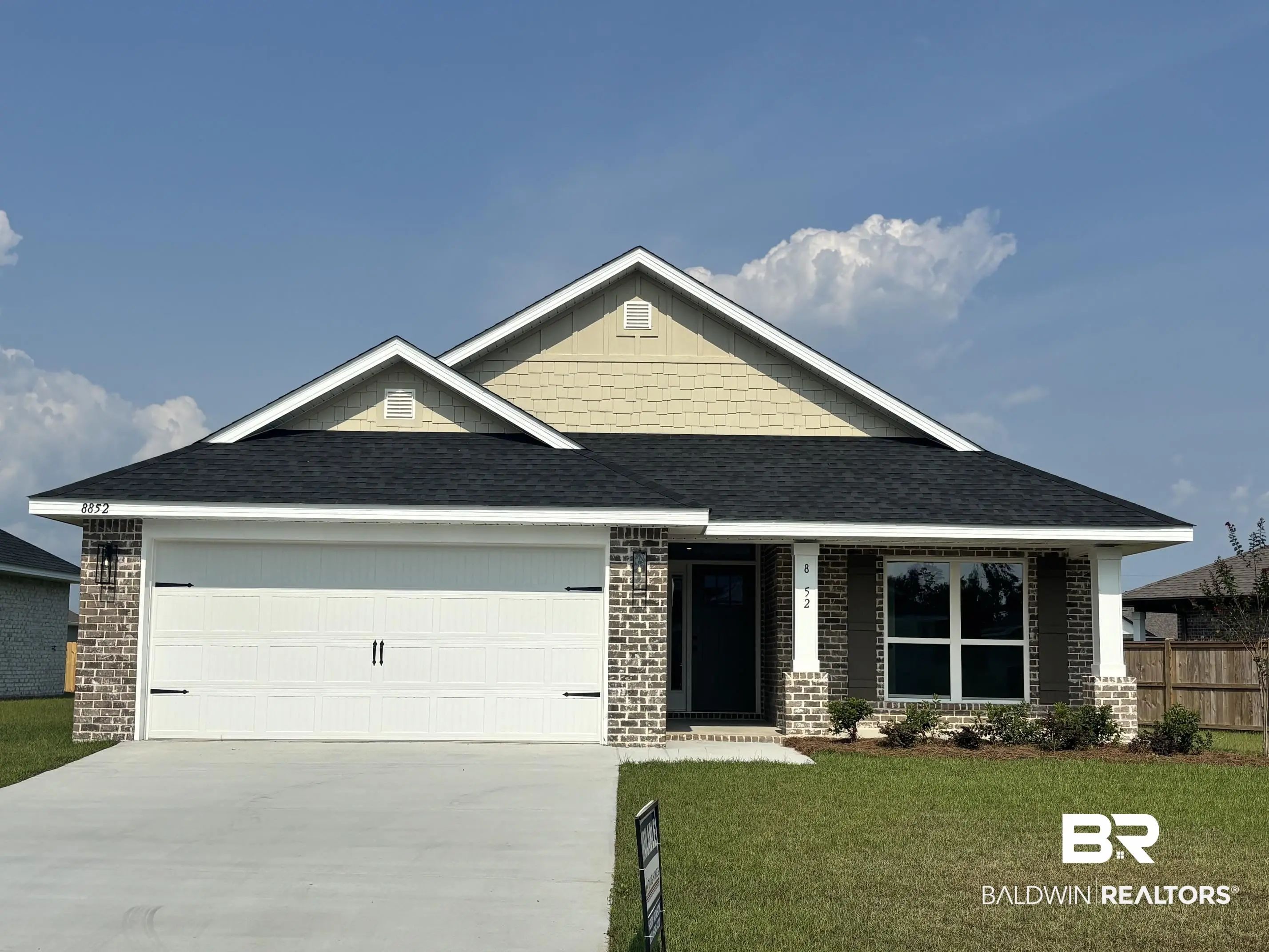 Photo of Listing #393140