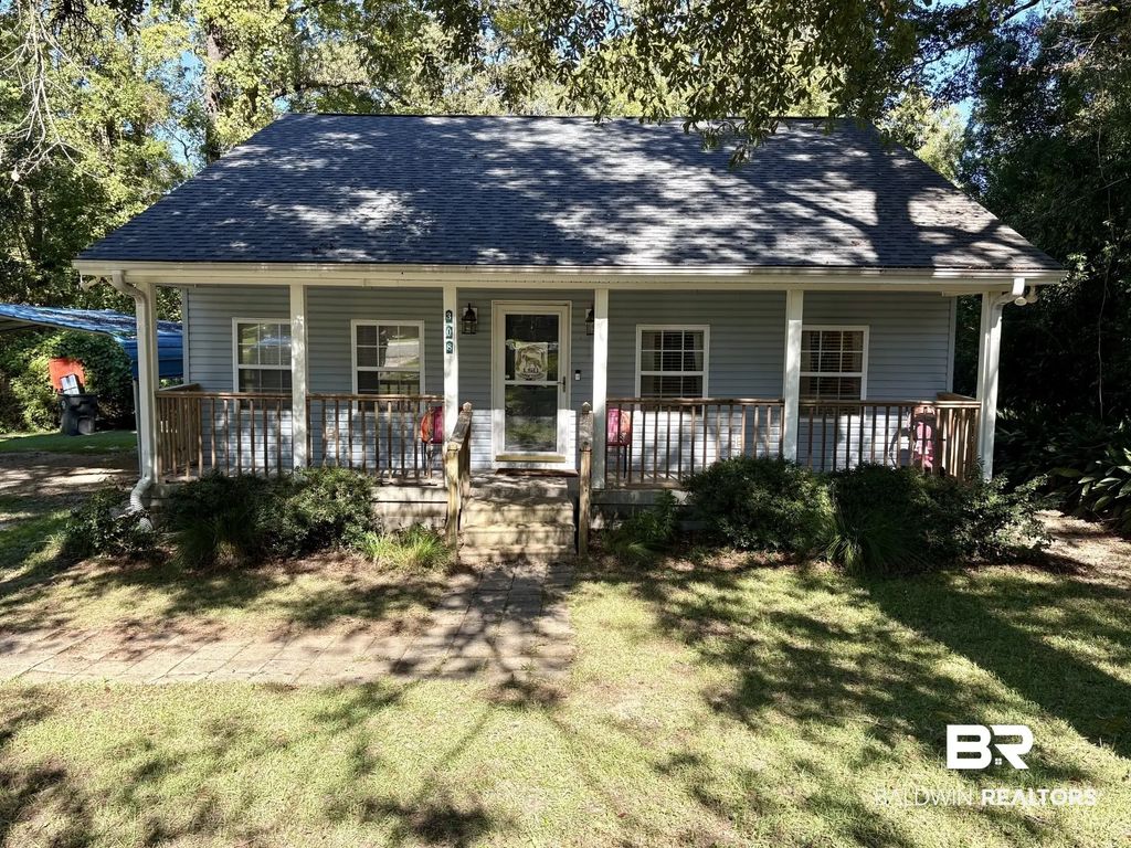 308 N White Avenue, Bay Minette