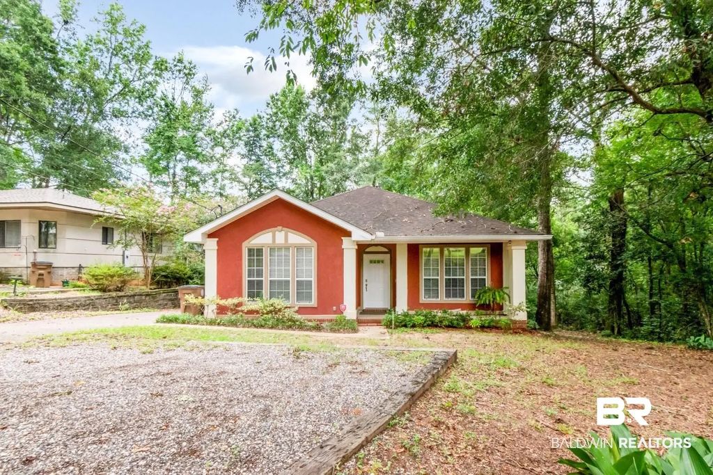 5913 Antoine Road, Mobile