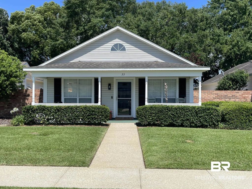 33 Cottage Drive, Fairhope