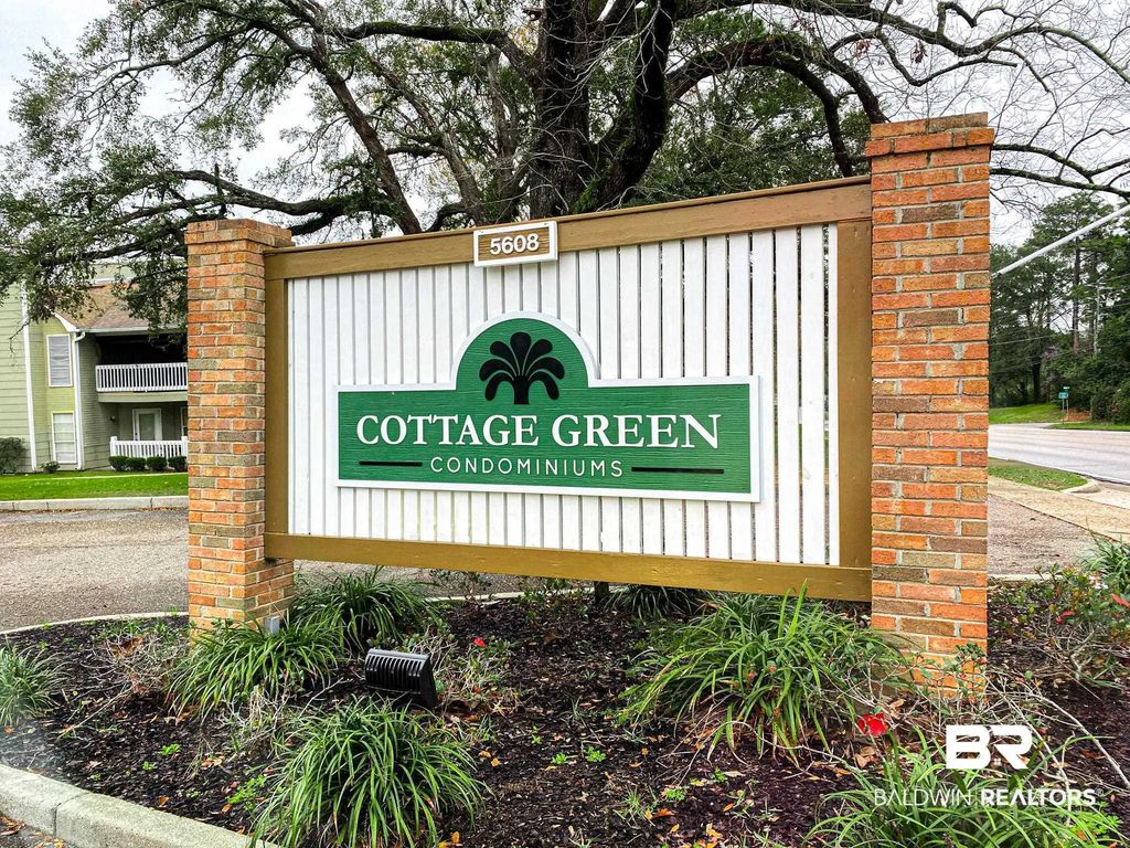 5608 Cottage Hill Drive 214, Mobile
