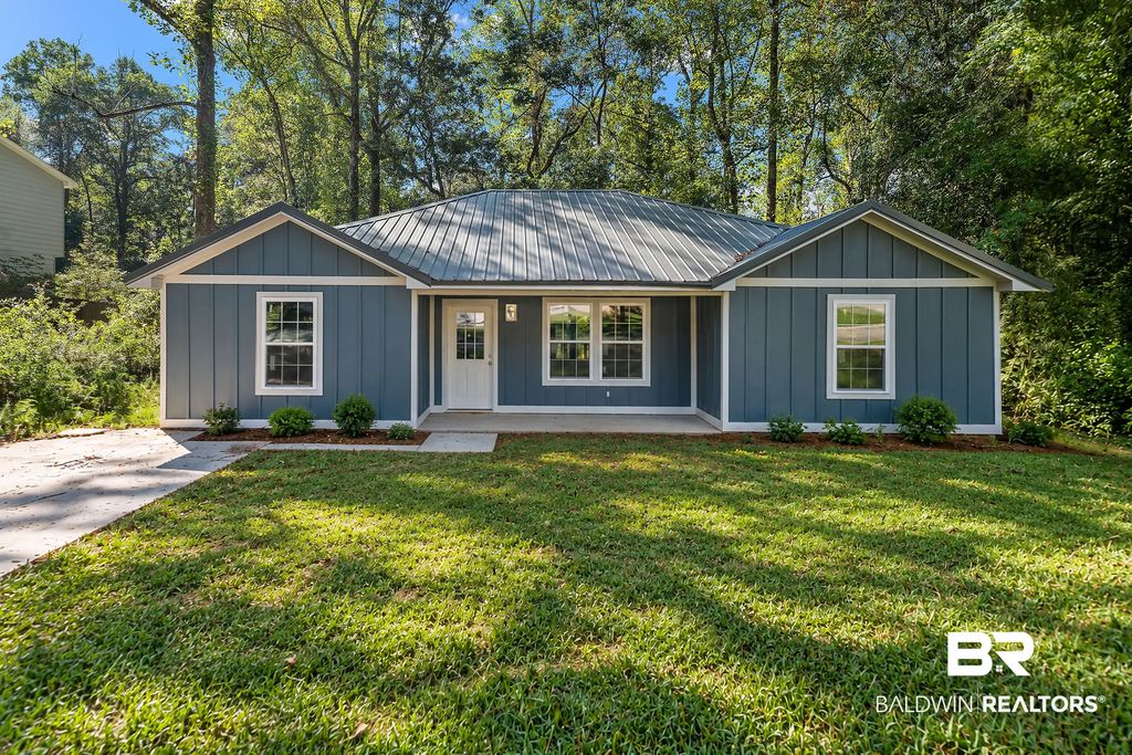 338 Ridgewood Drive, Daphne
