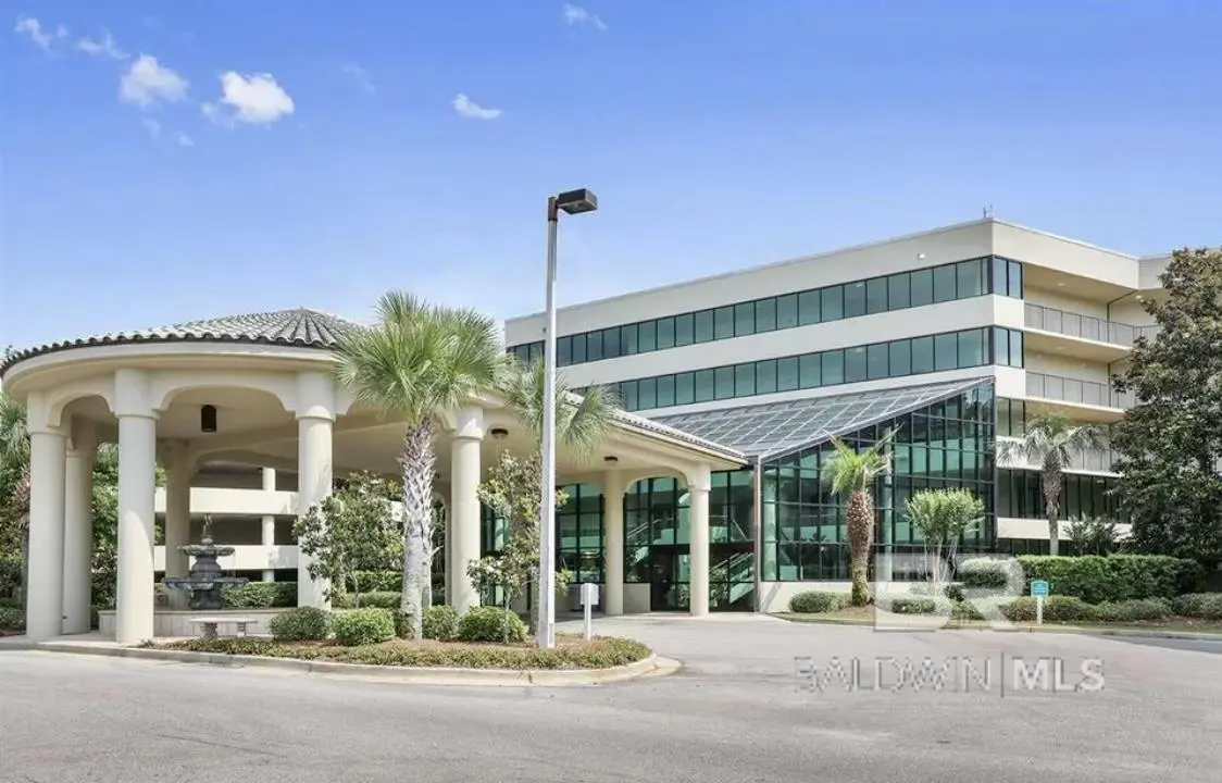 Photo of Listing #392639