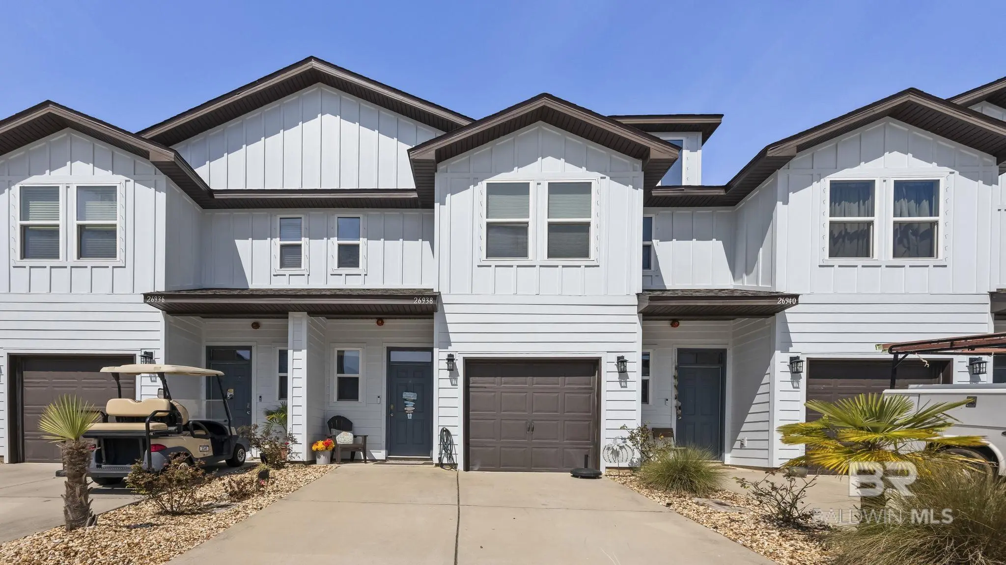 Photo of Listing #393327