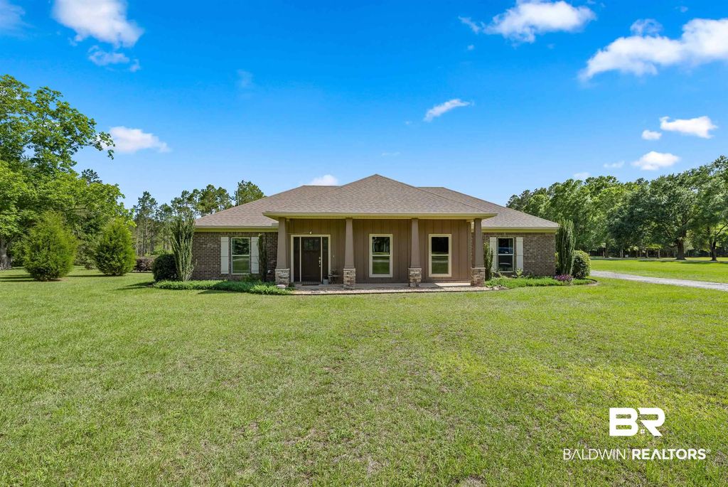 24246 Cowling Road, Robertsdale