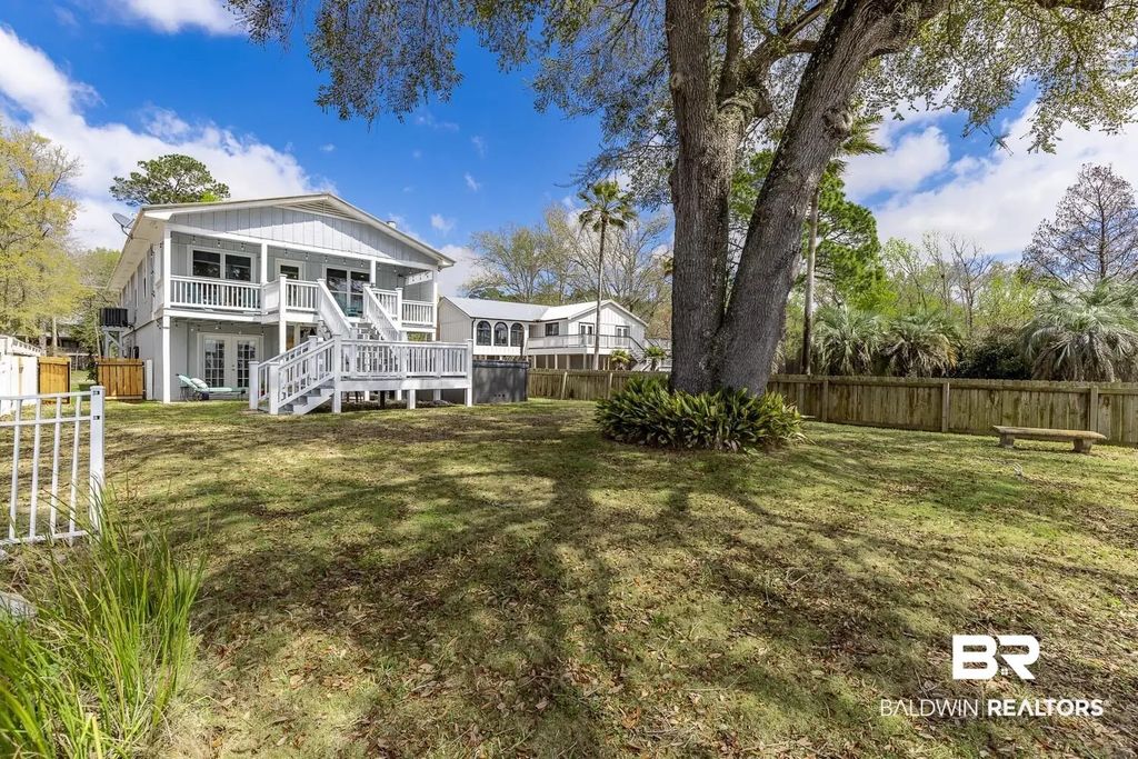10657 County Road 1, Fairhope