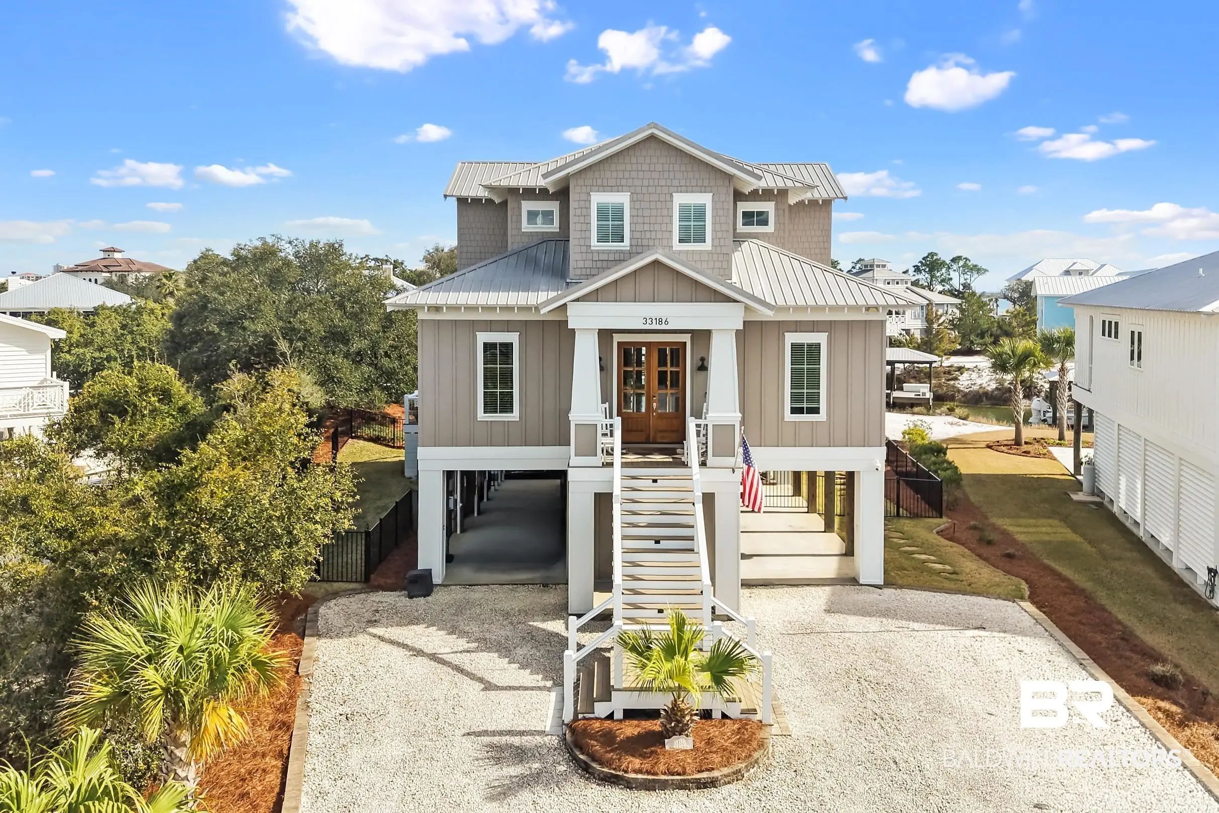 Photo of Listing #392682