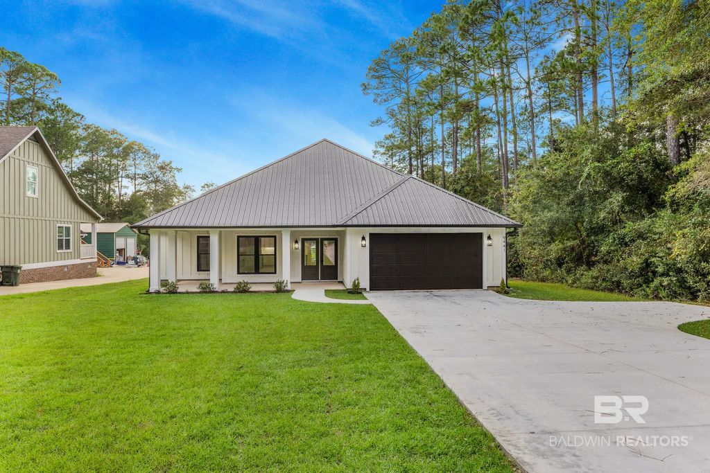 9441 Woodland Drive, Elberta