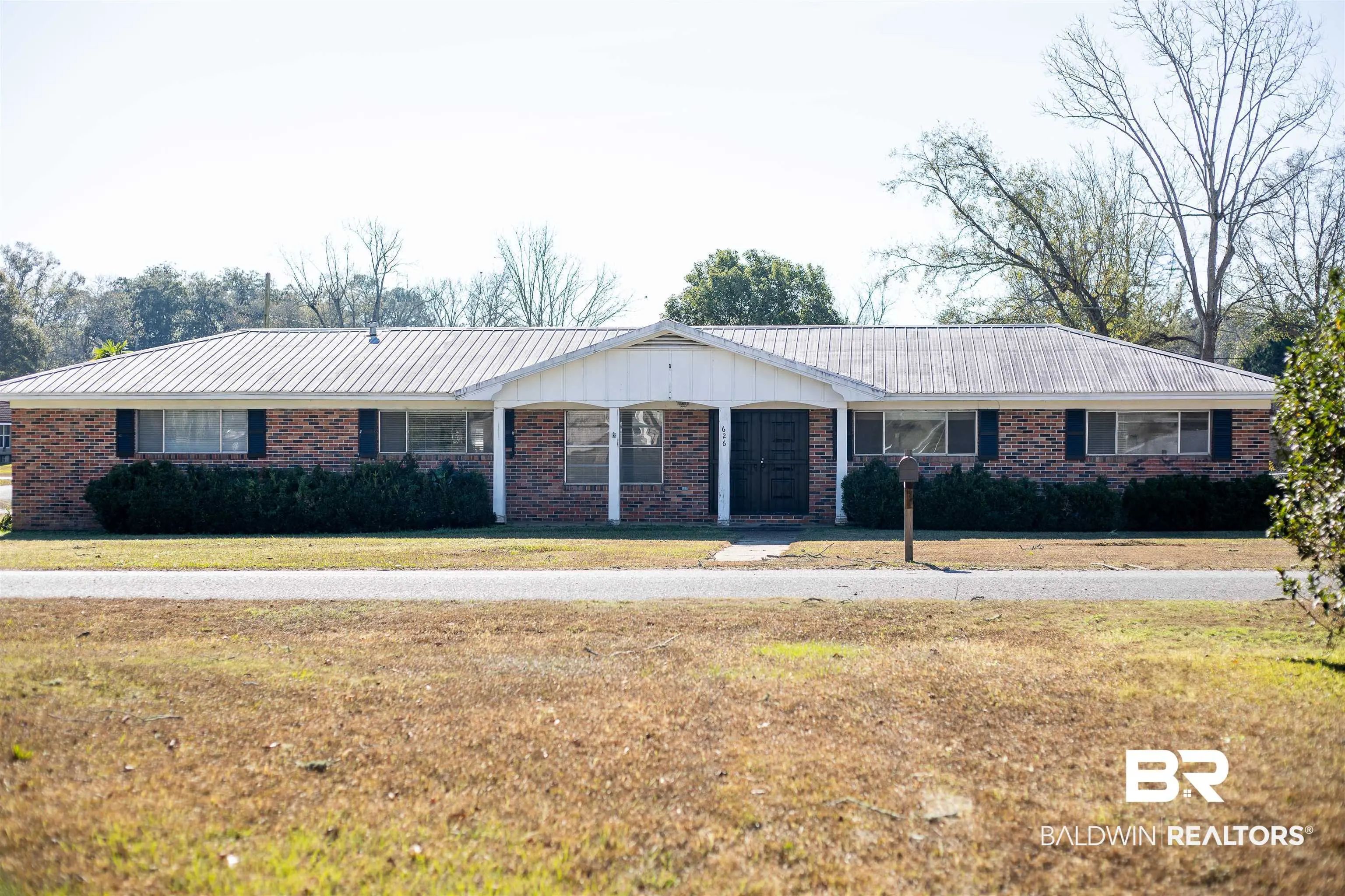 Photo of Listing #389615