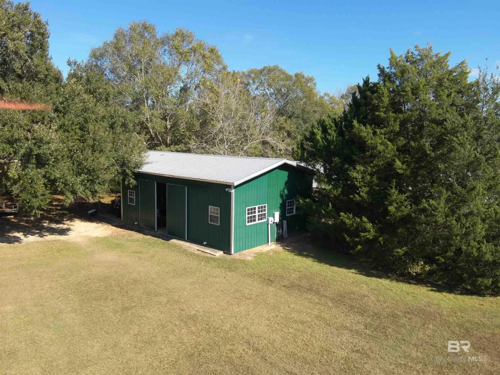 18367 Driskell Road, Loxley