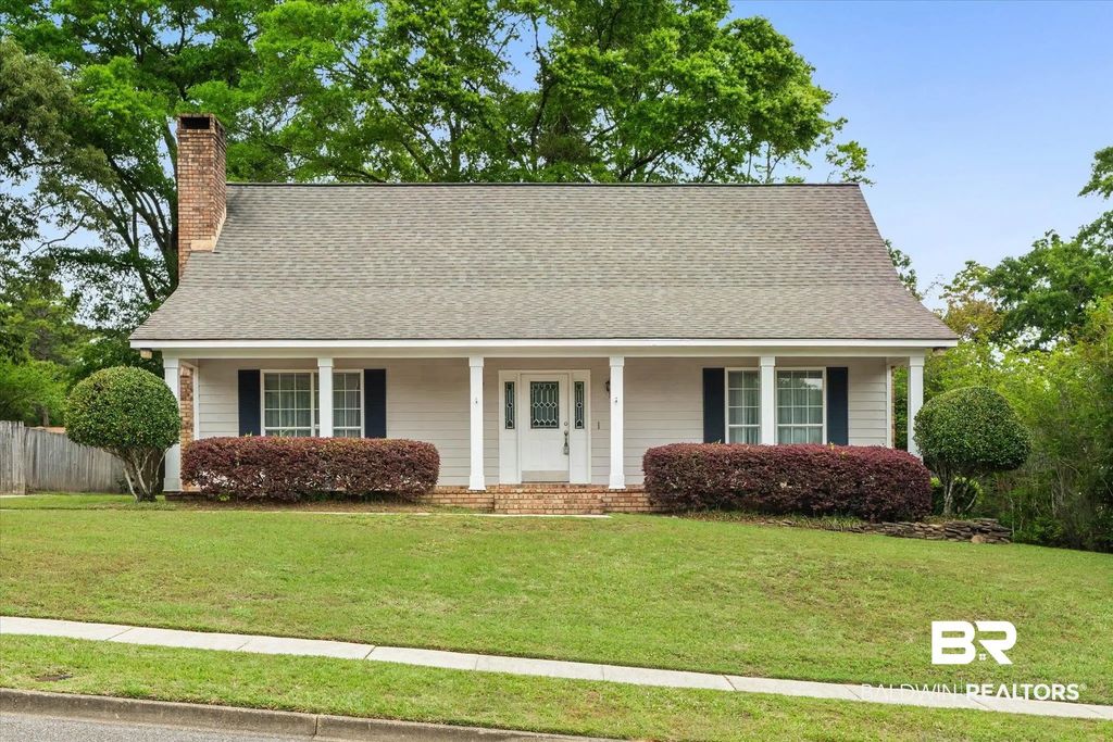 6104 Scenic West Drive, Mobile