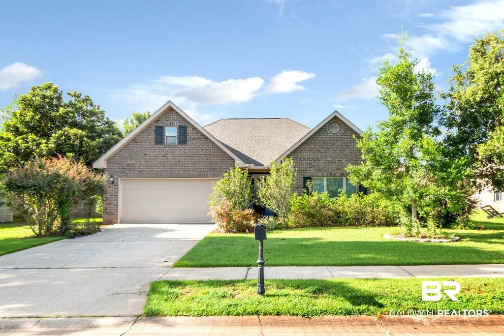 748 Whittington, Fairhope