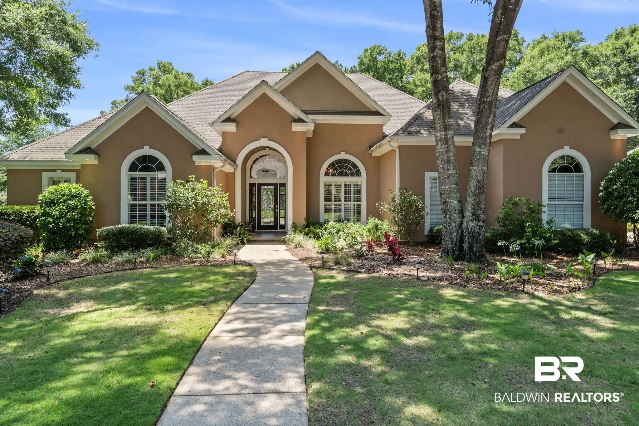 Photo of Listing #398003