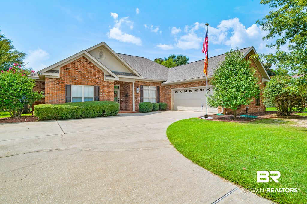 314 Saint Charles Court, Fairhope