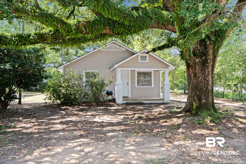 407 Collier Avenue, Bay Minette
