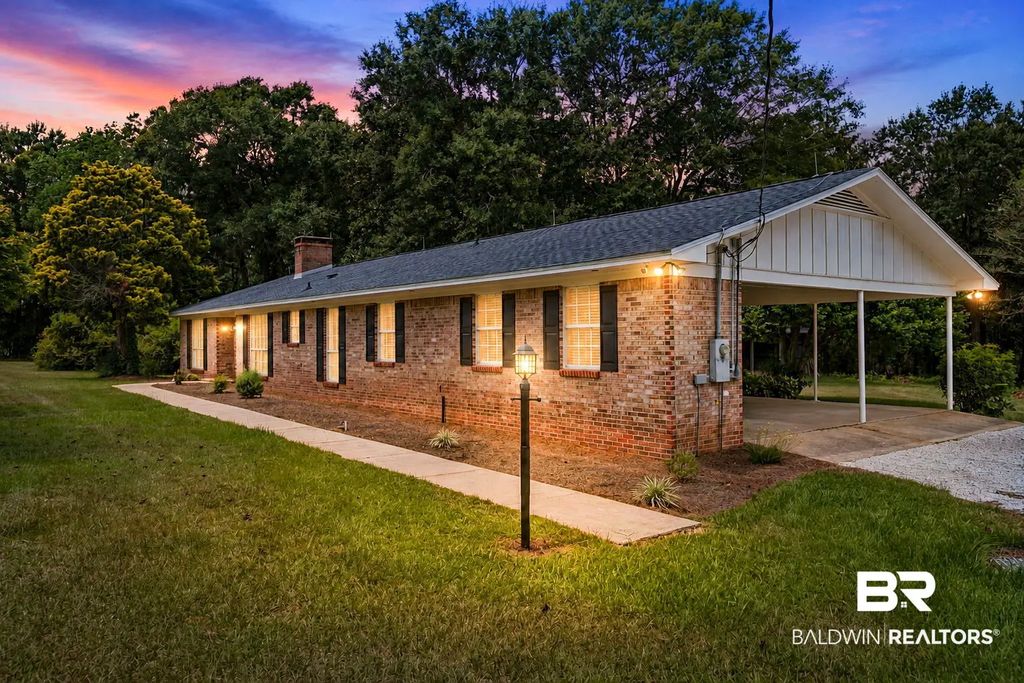 3401 Robinsonville Rd, Atmore