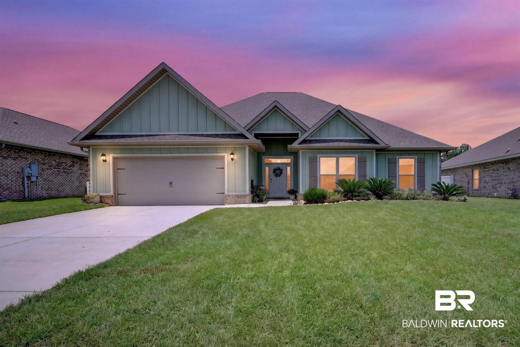 24815 Spectacular Bid Loop, Daphne