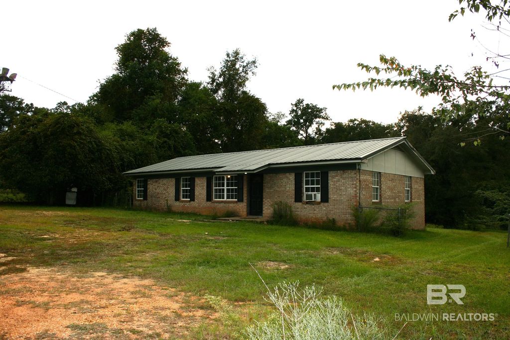 4207 Old Atmore Road, Flomaton