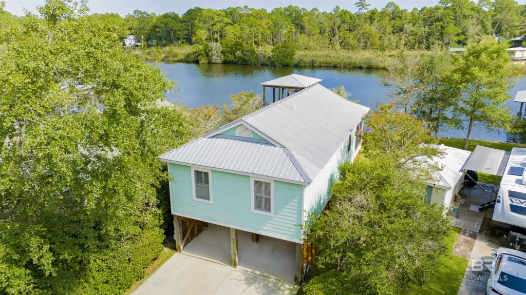 9660 Harbour Drive, Elberta